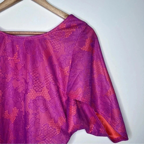 Rubber Ducky Productions Lace V-Back Dolman Sleeve Mini Dress Size Small - Picture 2 of 6